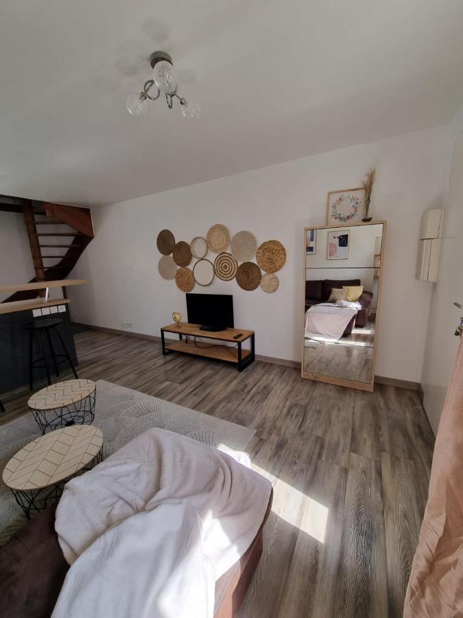 Duplex 40M2 Cocooning Coeur De Ville Avec Parking Neauphle-le-Château Exteriör bild