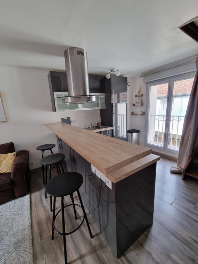 Duplex 40M2 Cocooning Coeur De Ville Avec Parking Neauphle-le-Château Exteriör bild